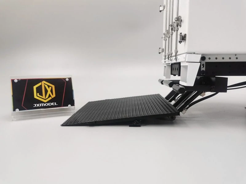 Hydraulicky ovládaná zadní plošina, model JX