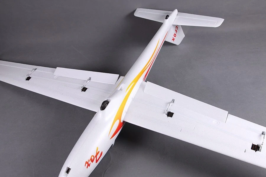 1/6 Kluzák 2300 mm: Fox V2 (s klapkami) PNP stavebnice