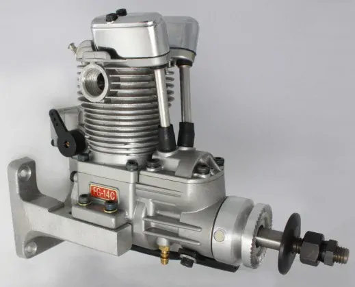 Saito FG-14C  benzínový motor 4 taktní
