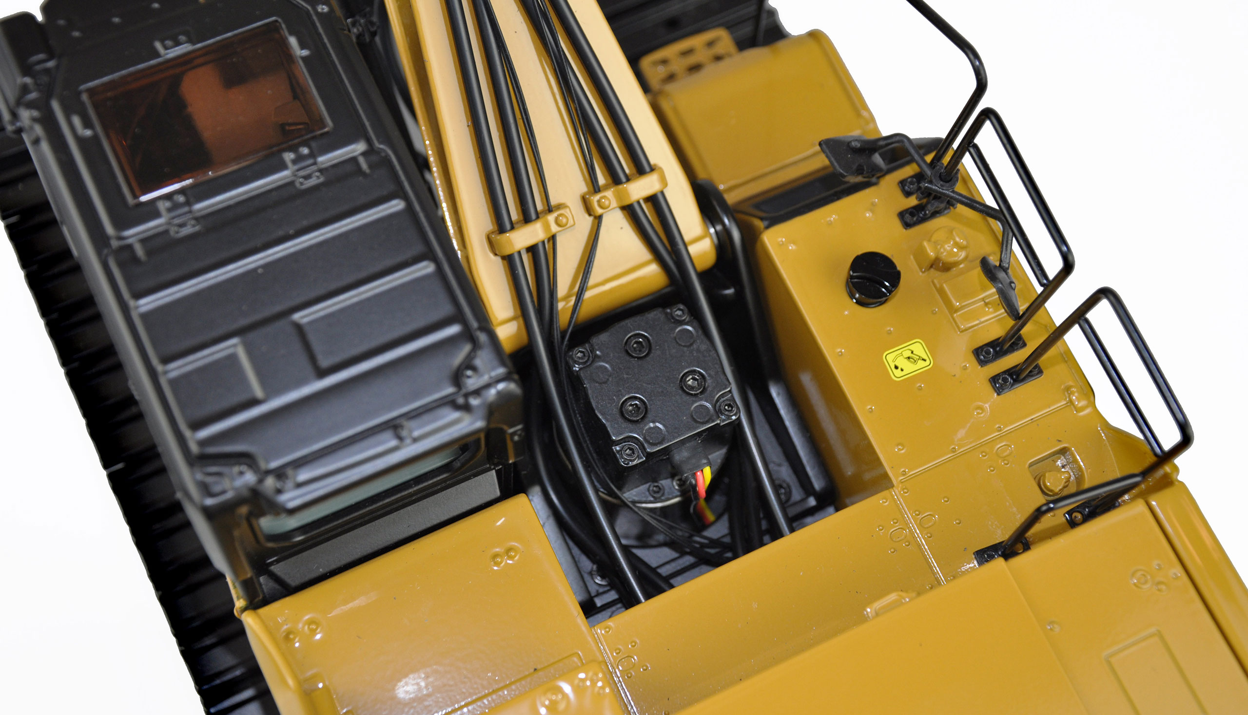 G101H CELOKOVOVÉ HYDRAULICKÉ RYPADLO 1:16 RTR ŽLUTÉ