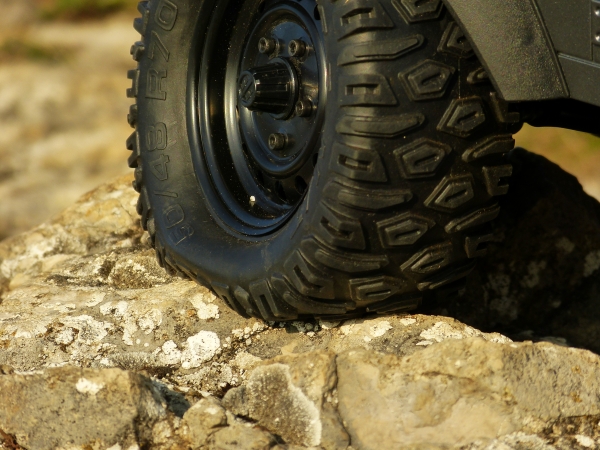 Land Rover Defender // Crawler 4WD RTR // Měřítko 1:8